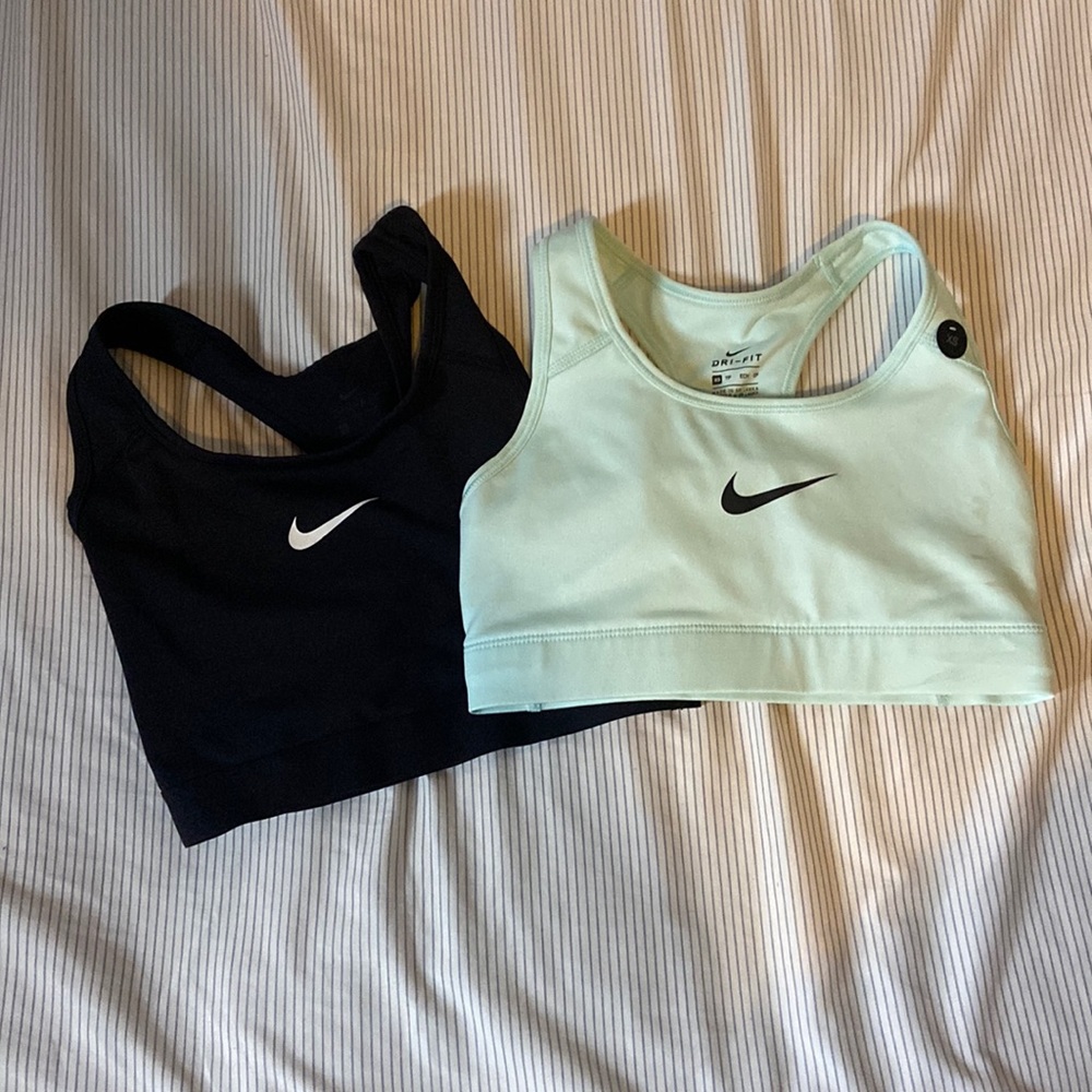 BUNDLE 2 Nike bras